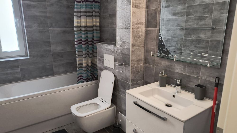 Inchiriez Apartament in Giroc