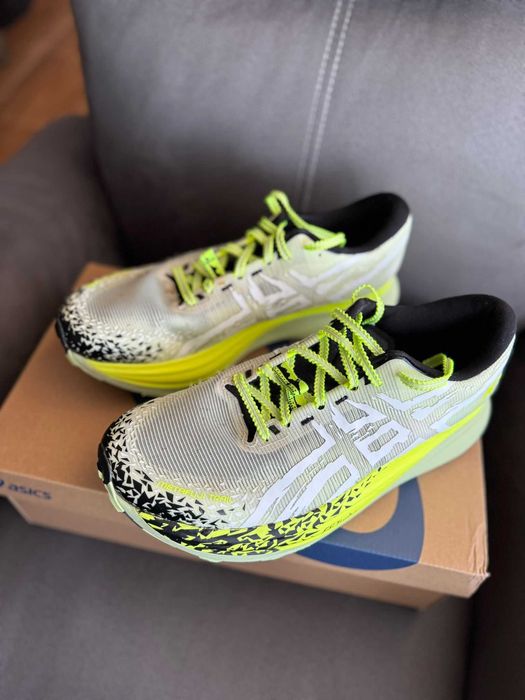 ASICS Metafuji Trail 42,5