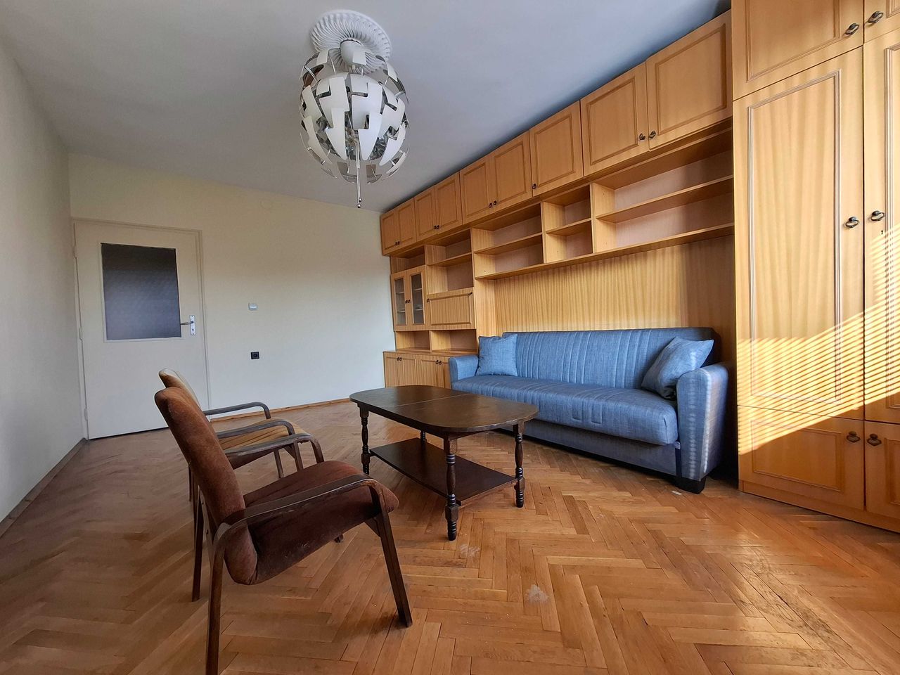 Дава се под наем Тристаен апартамент в Севлиево - 74 кв.м за 204 € - Снимка #2