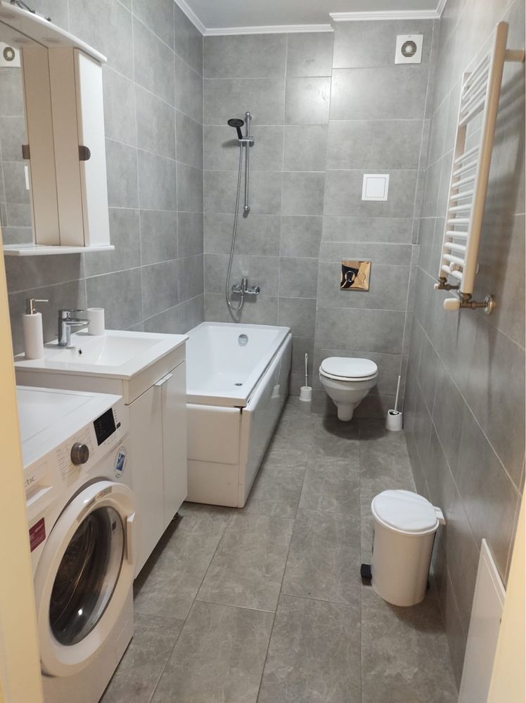 Proprietar,inchiriez apartament Royal Town/Inamstro