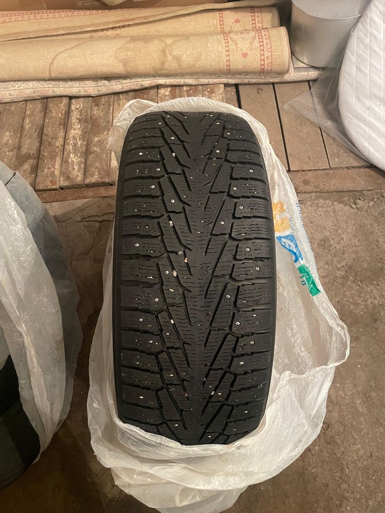 Продам шины зимние,в хорошем состояний