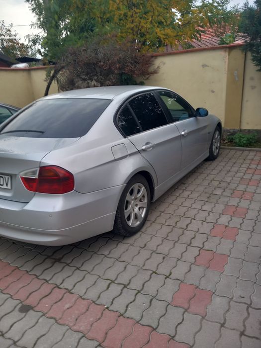 De vanzare bmw e90