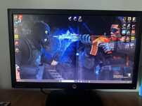 Vand PC Gaming plus componente