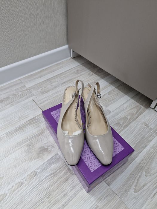 Туфли кожаные серобежевые тон