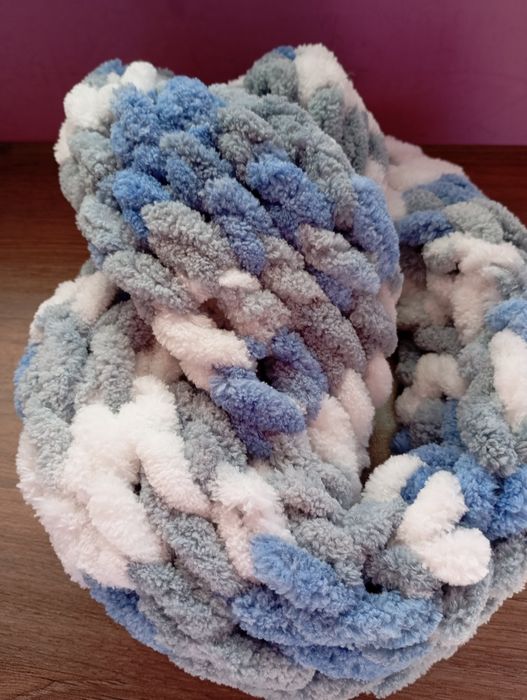 Дамски шал-Ализе Пуфи