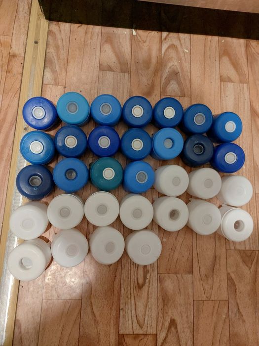 Крышки на 19 литровых бутылей