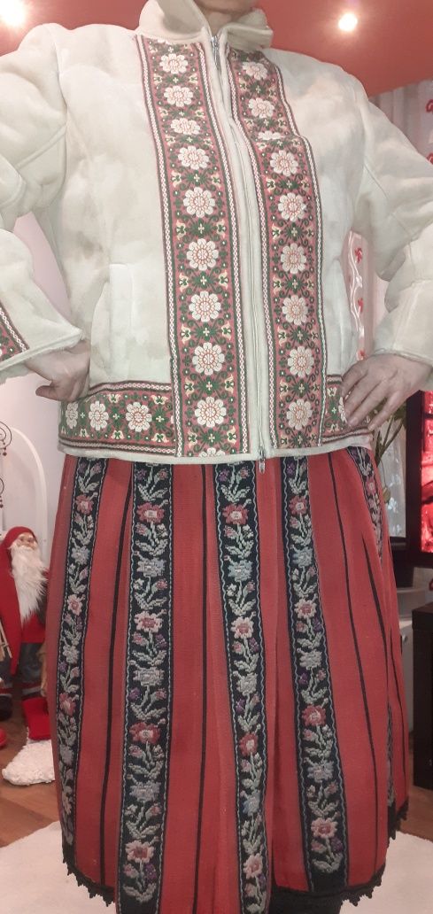 Cojoc ,costum popular tradițional