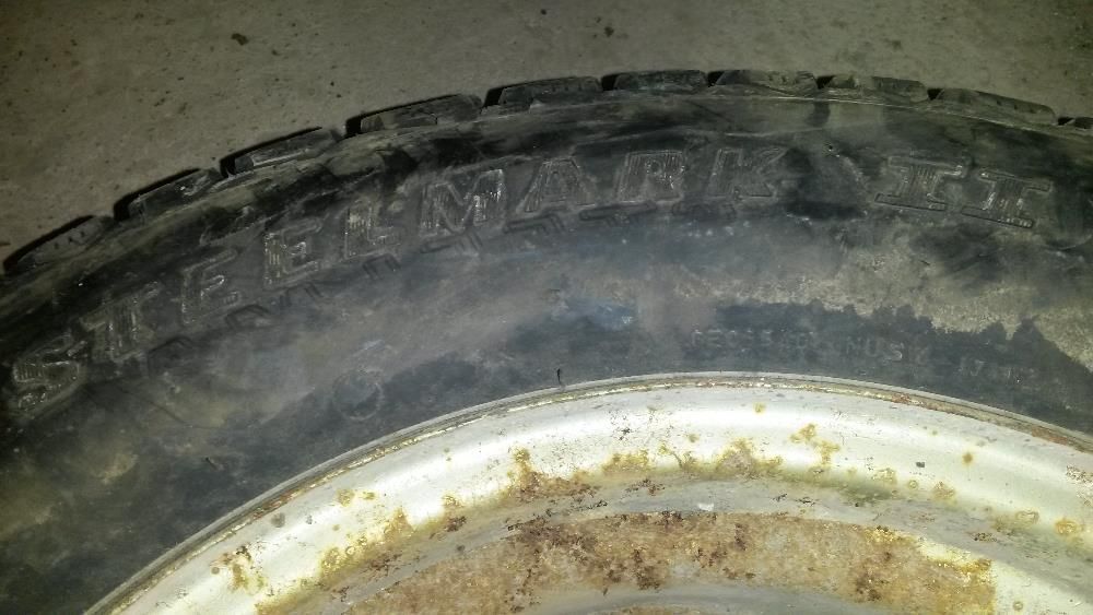 Автомобилни гуми с джанти