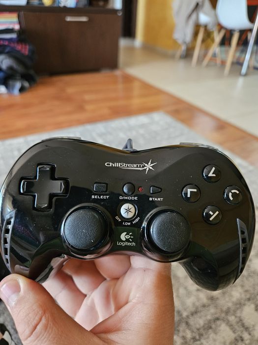 Vând controler PC Logitech ChillStream
