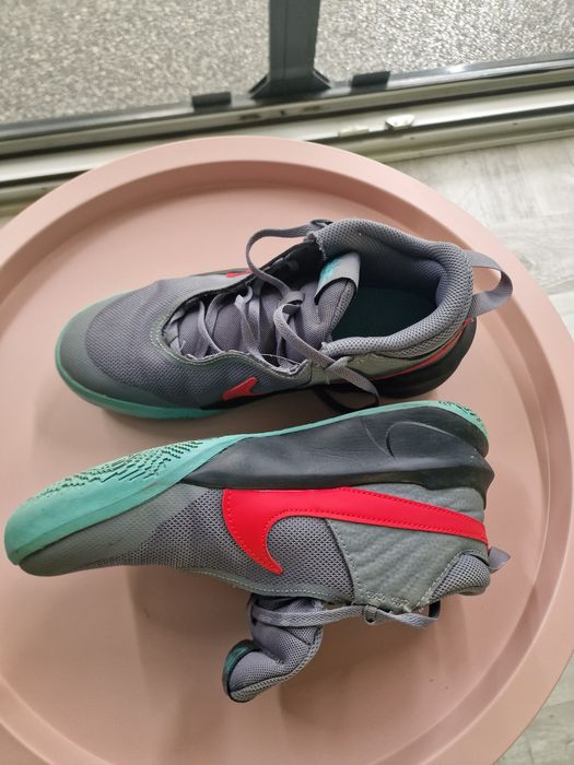 Ghete baschet Nike TEAM HUSTLE D9