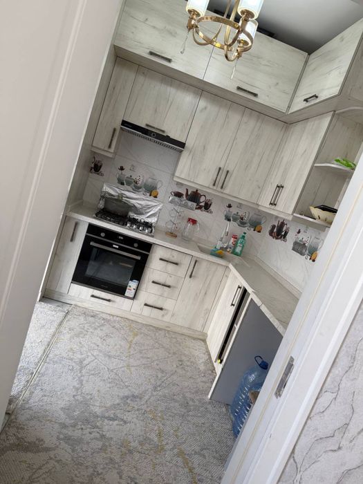 Uy sotiladi 48.2m ²