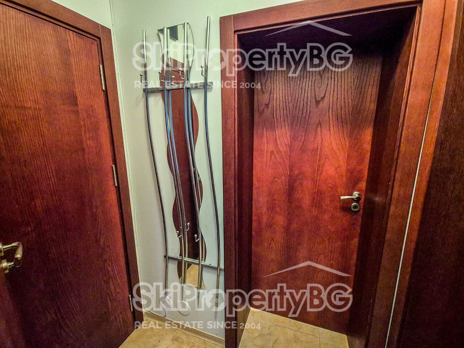 Обзаведен апартамент в Голф клуб Ибър с гледка към Рила!