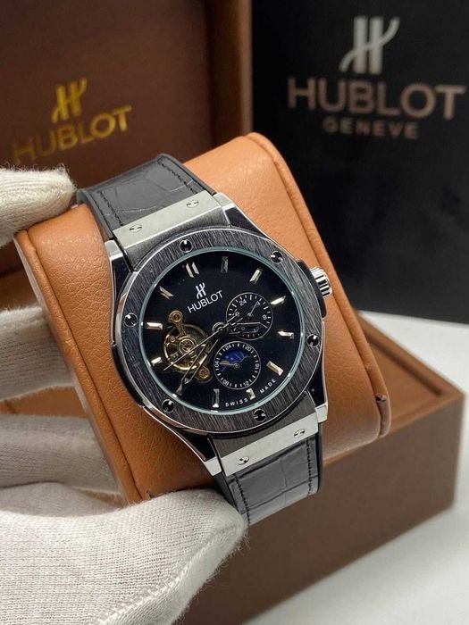 Наручные часы HUBLOT