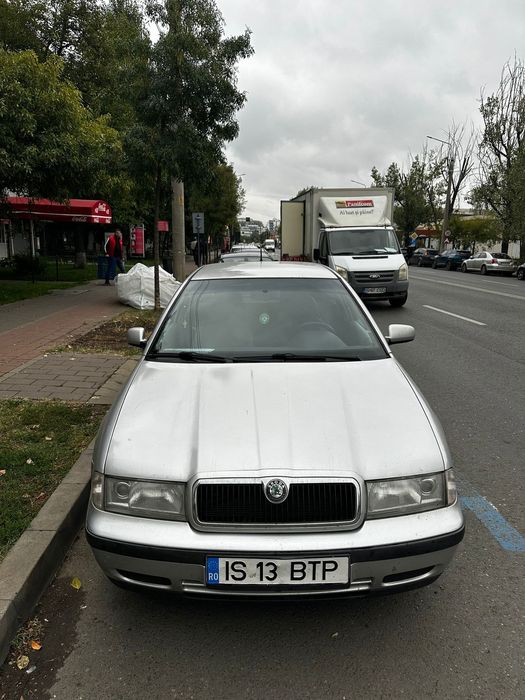 Skoda octavia 2,0 benzina