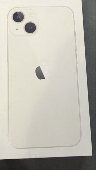 Новый Айфон 13 128 гб  срочно