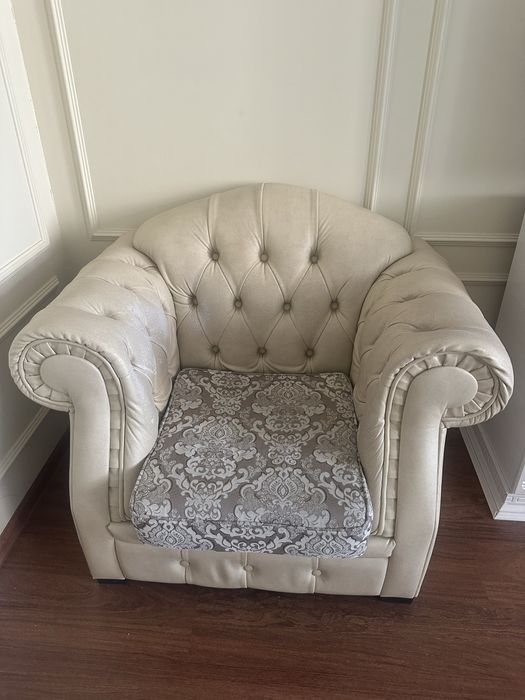 Диван и 2 кресла в зал