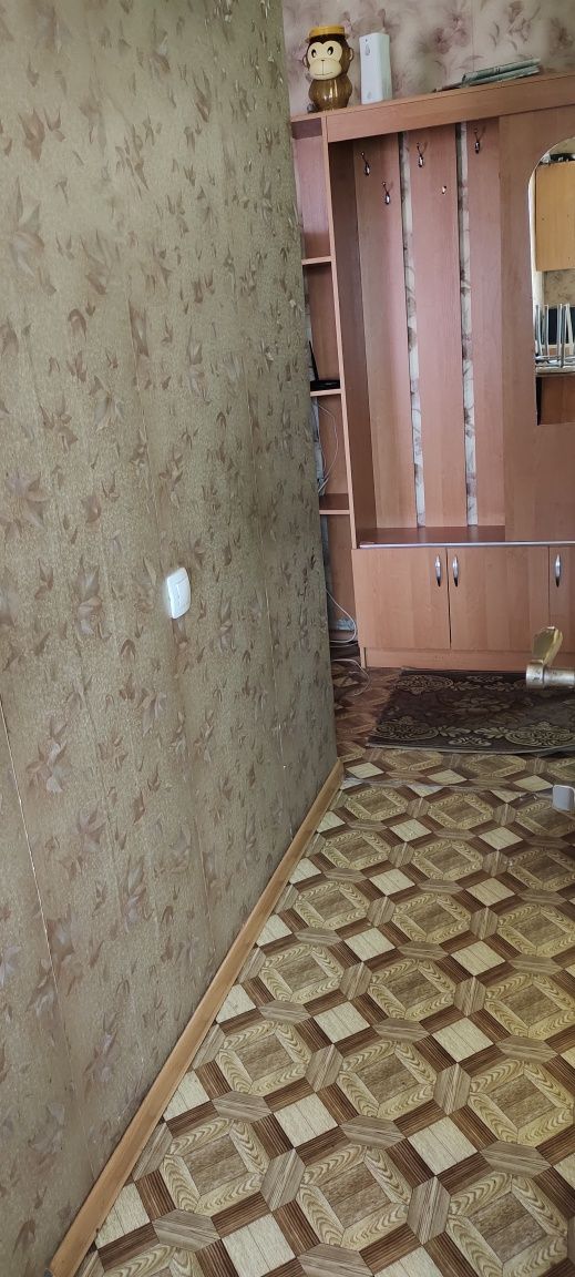 Продам 3-ную квартиру переделанную в 2-ку