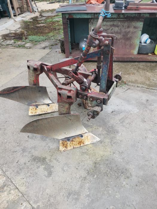 Плуг за трактор над 20к.с.