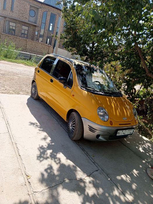 Moshin sotiladi yili 2009 vikubga beraman 1 yilga 3500 Aqsh dolirga