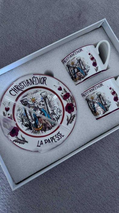 set pentru 2 persoane - cești și farfurioare dior-taro