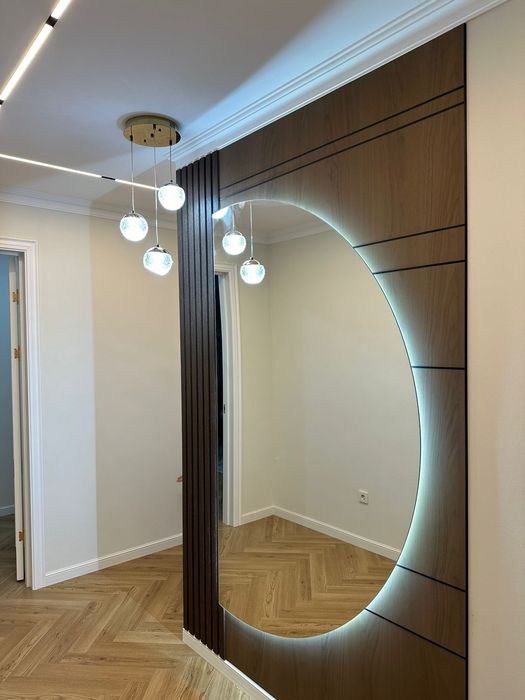 Зеркало с подсветкой.