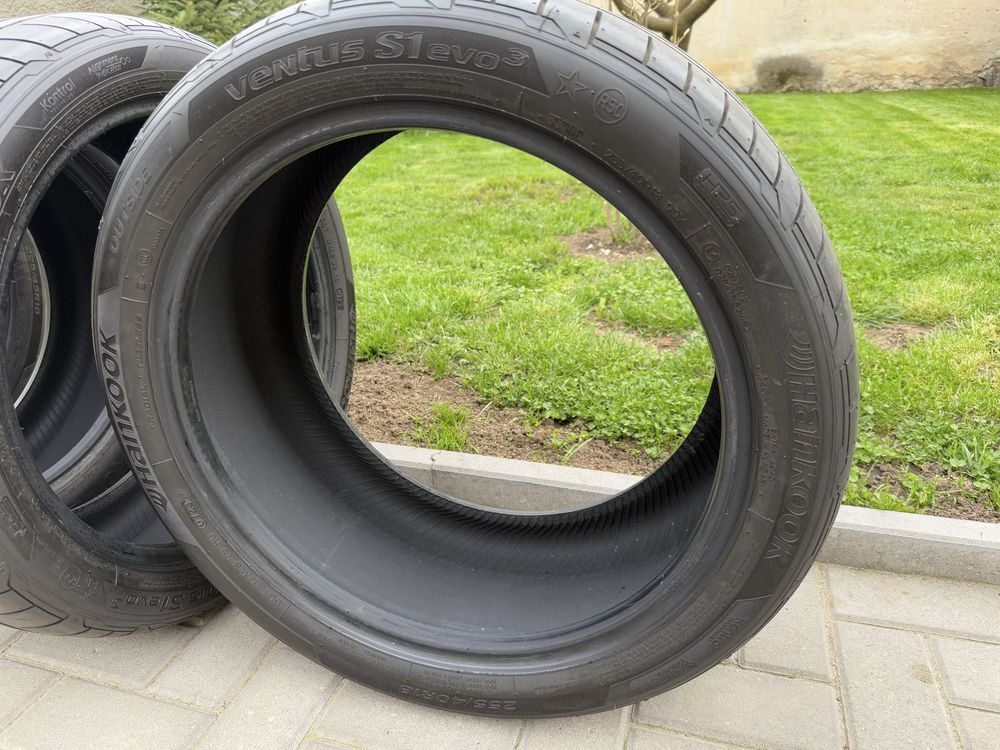 Anvelope 225/45R18 & 255/40R18 Runflat *