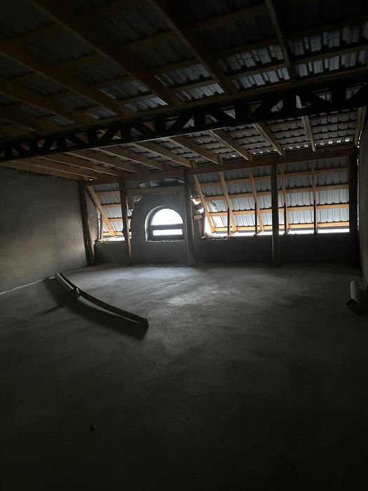 Катеж сотилади Урикзорда Масжиди оркасида