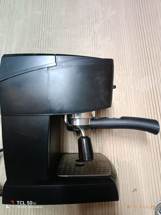Кафемашина DeLonghi.