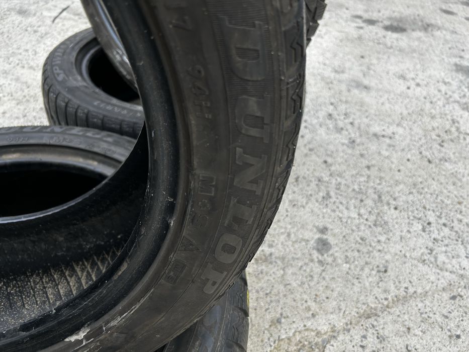4бр Зимни гуми Dunlop 225/50R17