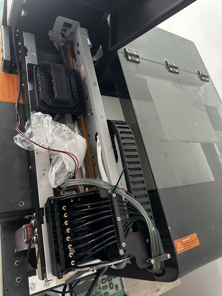 Imprimanta UV Artisjet + cap de printare
