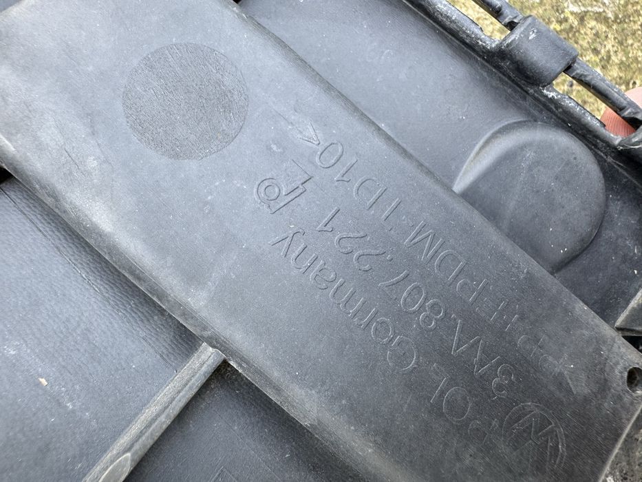 Bara fata VW Passat B7  2010-2015