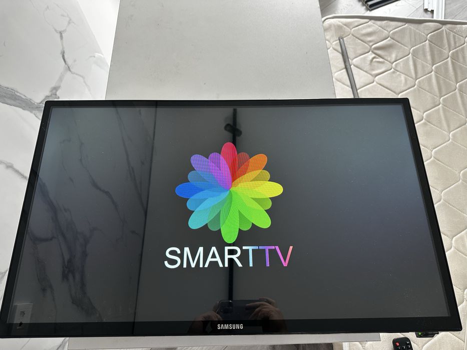 Телевизор samsung