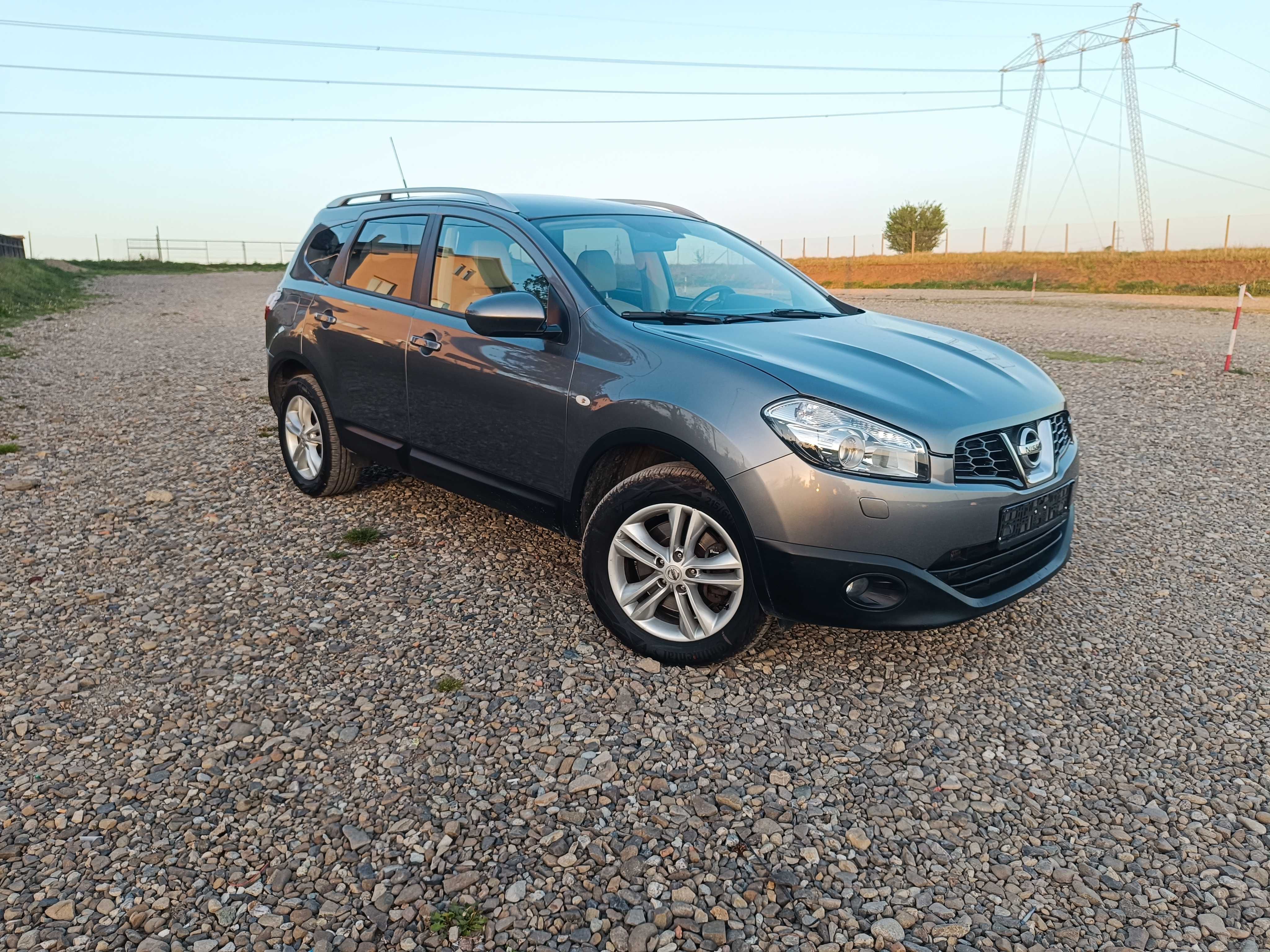 Nissan Qashqai+2 / 1.6 dci-4×4 /E5 - 2013/ navi / piele / pano / xenon