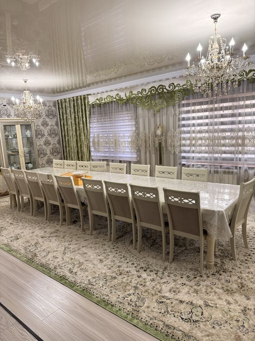 Стол для гостиной со стульями , Цена договорная!!!