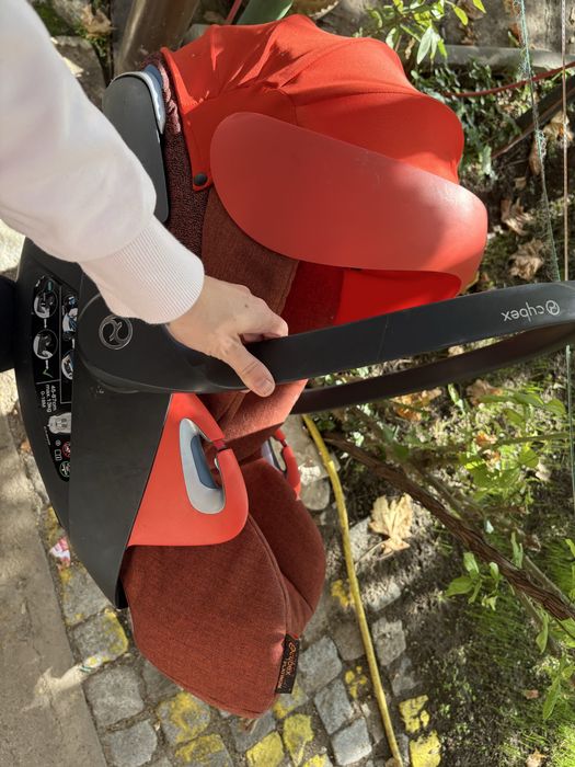 Cybex platinum Z i size столче за кола и кош