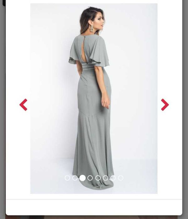 Vand rochie NOUA cu trena, model f frumos mar.36.