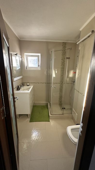 Inchiriez apartament Ramnicu Valcea 3 dormitoare.