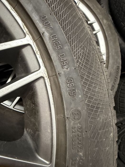 Jante si cauciucuri iarna 225/55 R18 pentru Hyundai Tucson Kia