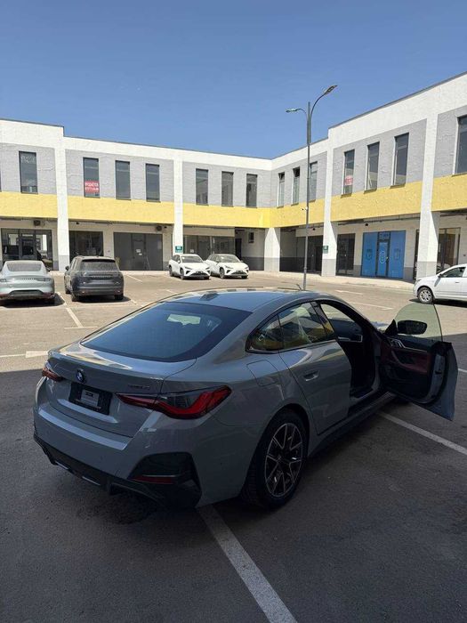 bmw i4 40l eDrive  2024