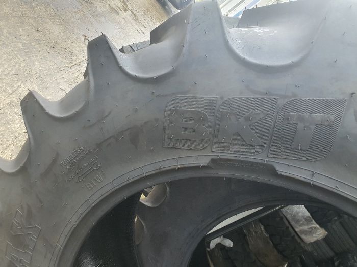 420/85R34 noi radiale BKT cauciucuri agricole AGRIMAX 16.9-34 WYX2