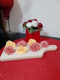 Decorațiuni torturi (trandafiri) din pastă de zahăr