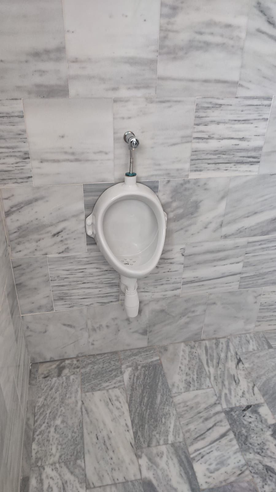 Firma efectuăm instalații termice și sanitare