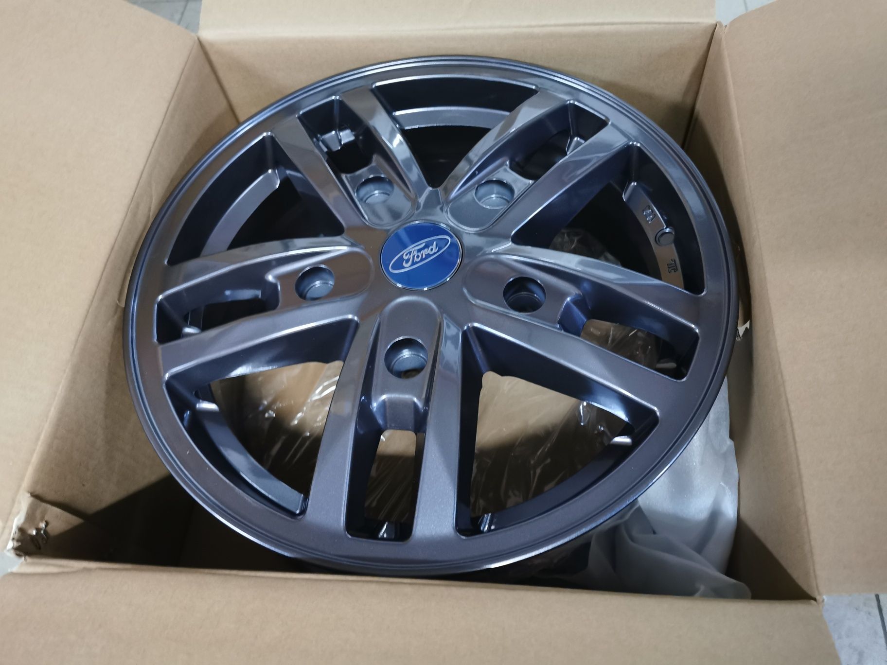 Vand jante de aliaj pentru Ford transit pe 16 marca silver line