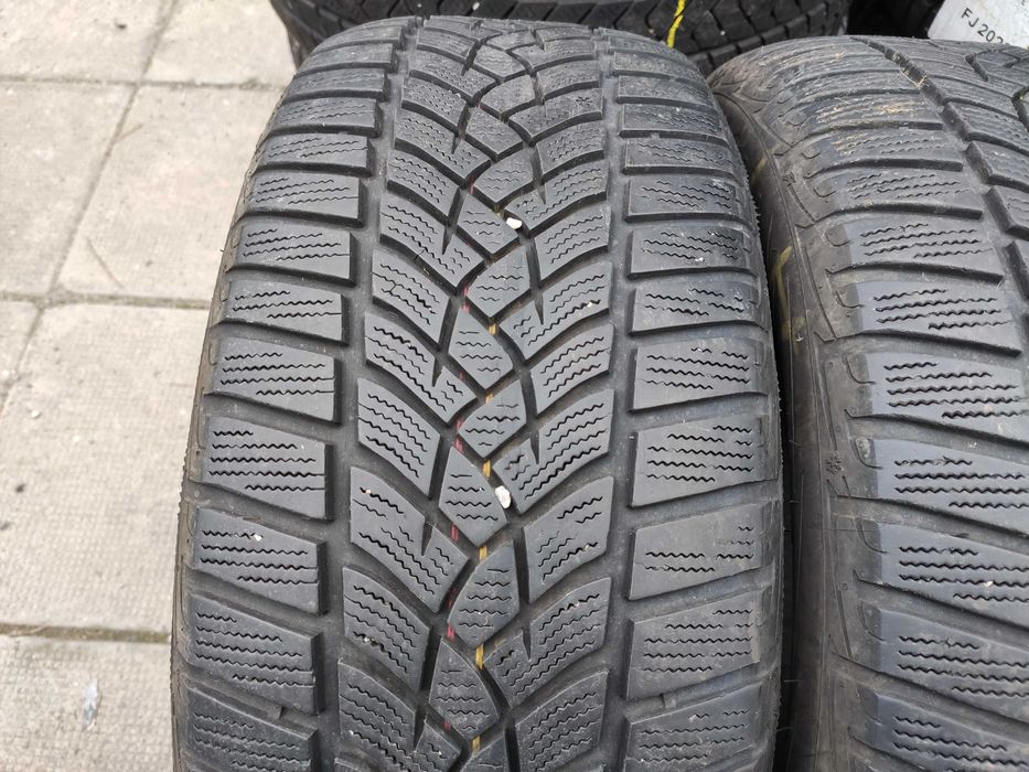 4бр Зимни Гуми 215 55 16 - Falken i Dunlop