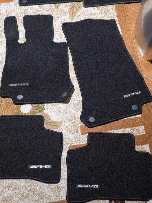 Presuri masina - mocheta Mercedes-Benz