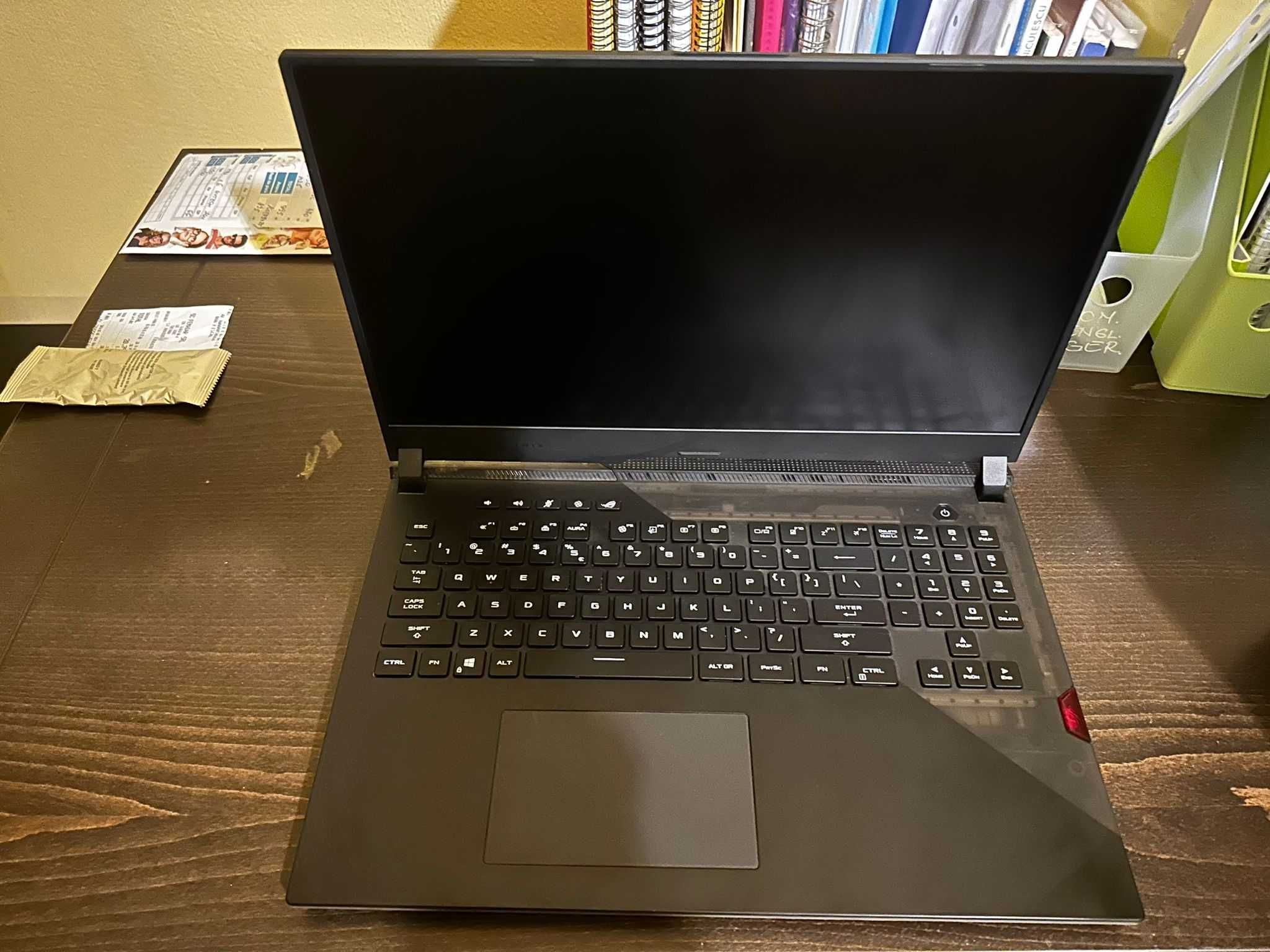 Laptop ROG 17" RTX 3080 Ryzen 9 + Mouse Rog Pugio II Nou