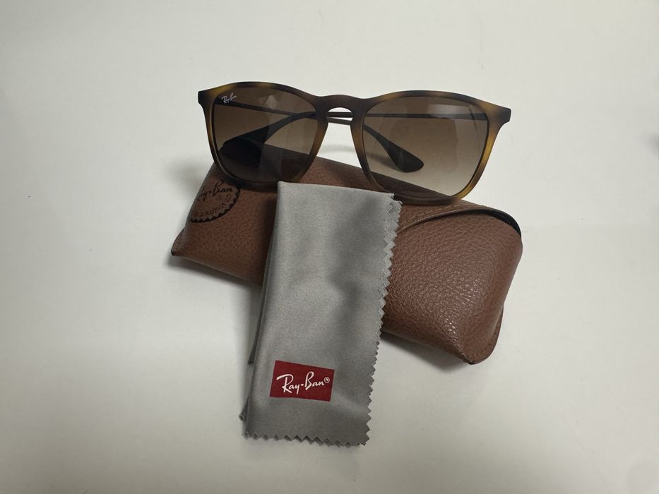 Слънчеви очила Ray-Ban - Chris RB4187 856/13