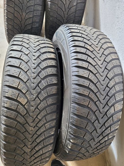 2 бр. Зимни гуми 225 65 R17 , Bridgestone