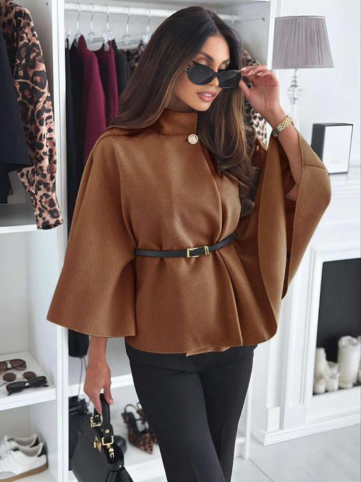 Cape superbe dama