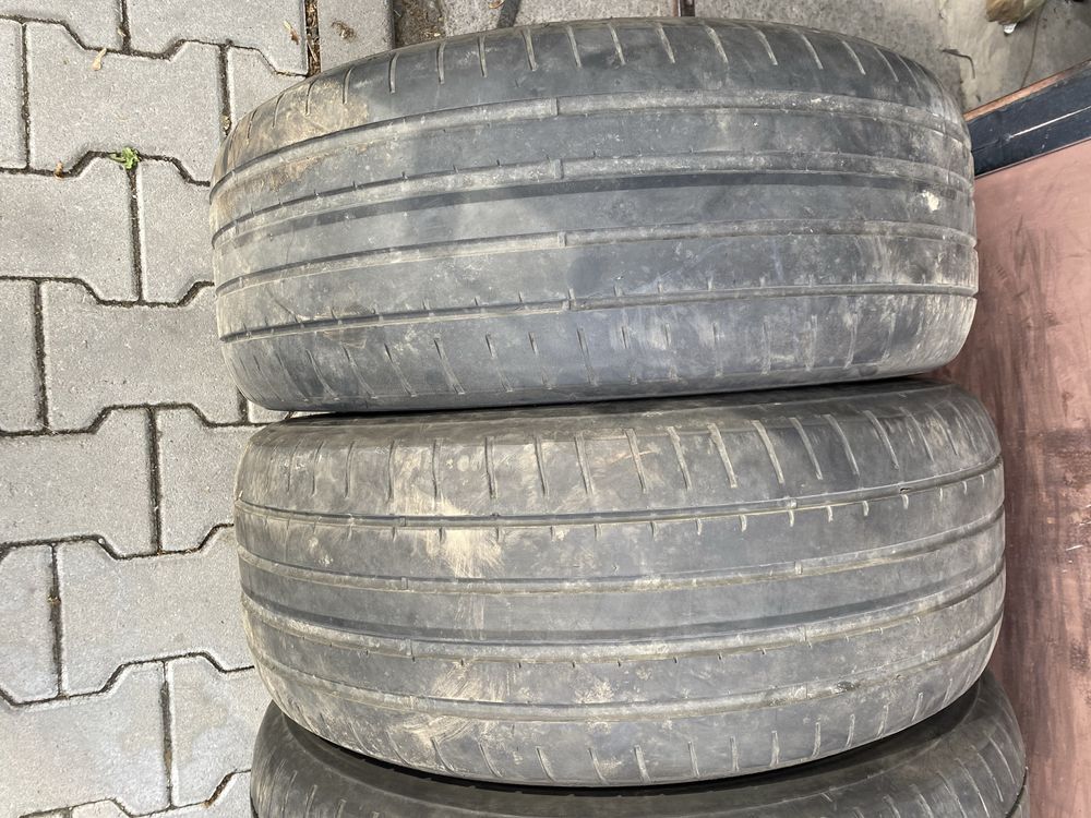 Cauciucuri vara Dunlop 225 55 17 6mm la 100 ron buc an 2019